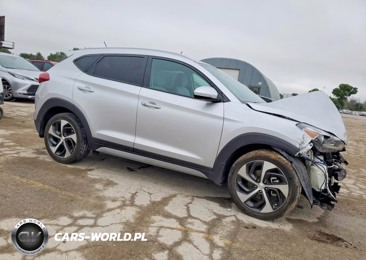 2017 Hyundai Tucson Sport VIN:KM8J33A28HU373560 - 4