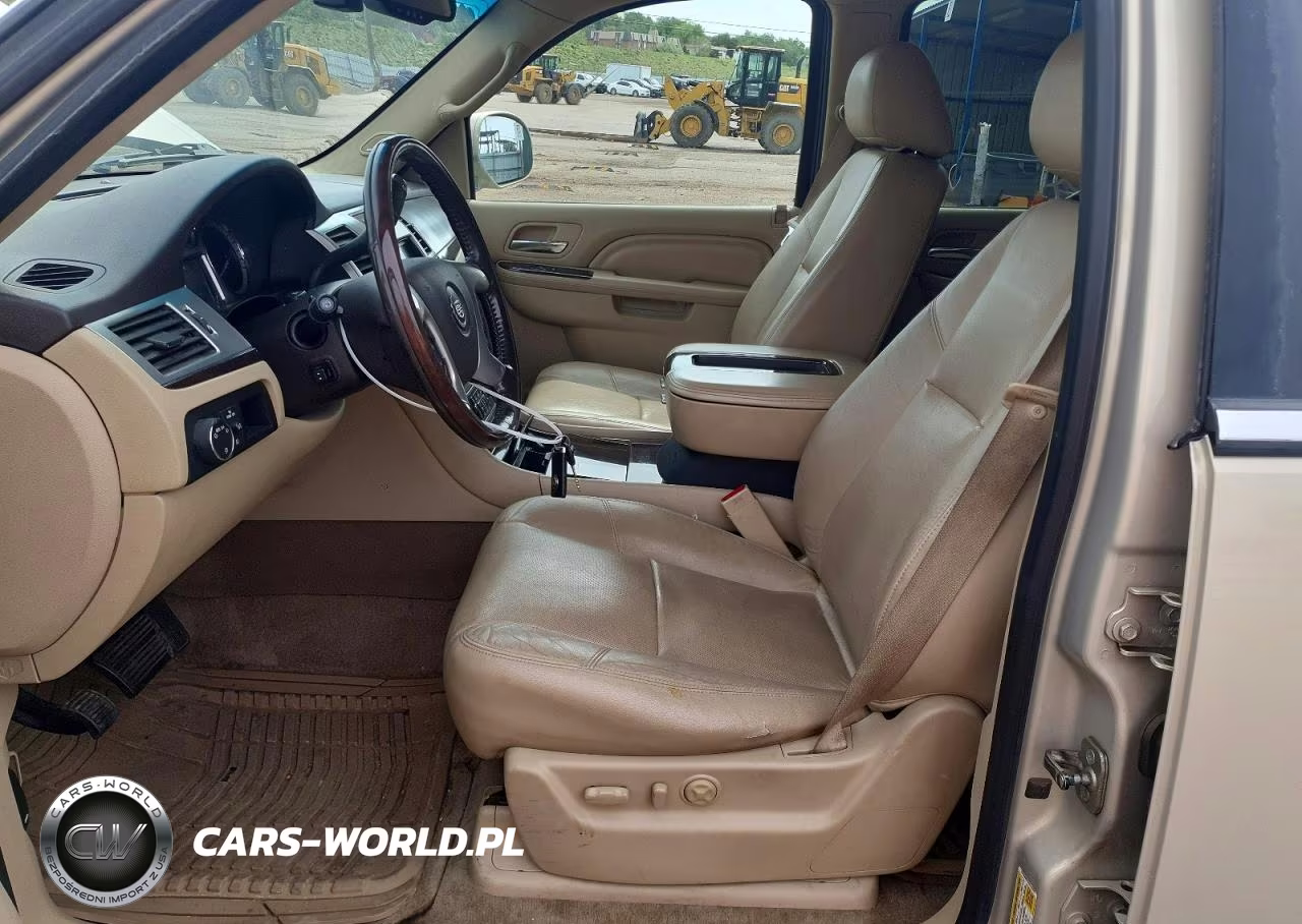 2012 Cadillac Escalade Luxury VIN:1GYS4BEF8CR142970 - 7