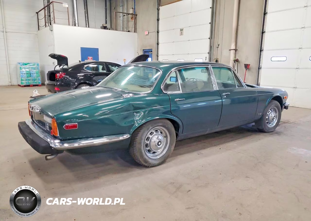 1979 Jaguar 12L VIN:JBVLV49C104477 - 3