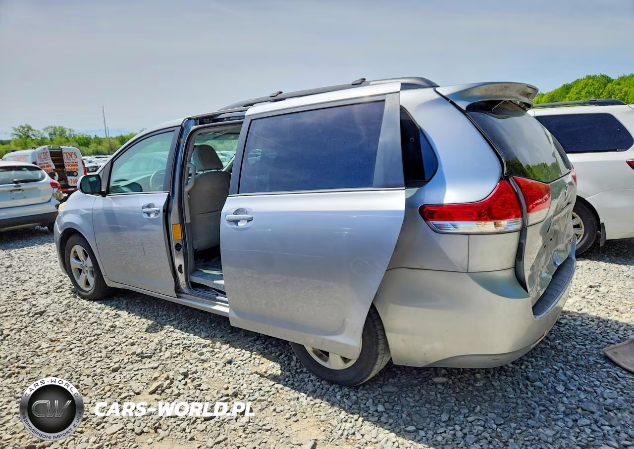 2012 Toyota Sienna Le VIN:5TDKK3DC7CS276847 - 2