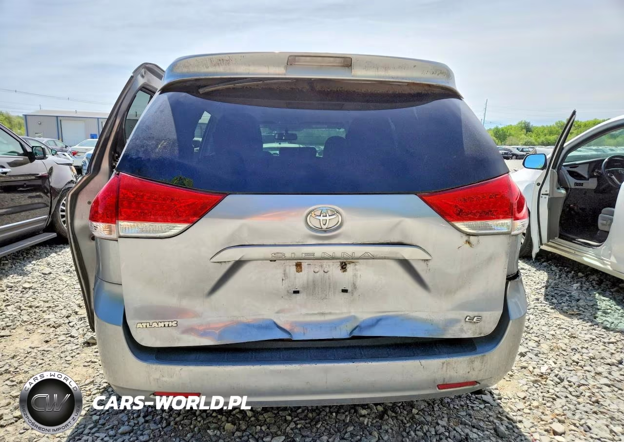 2012 Toyota Sienna Le VIN:5TDKK3DC7CS276847 - 6