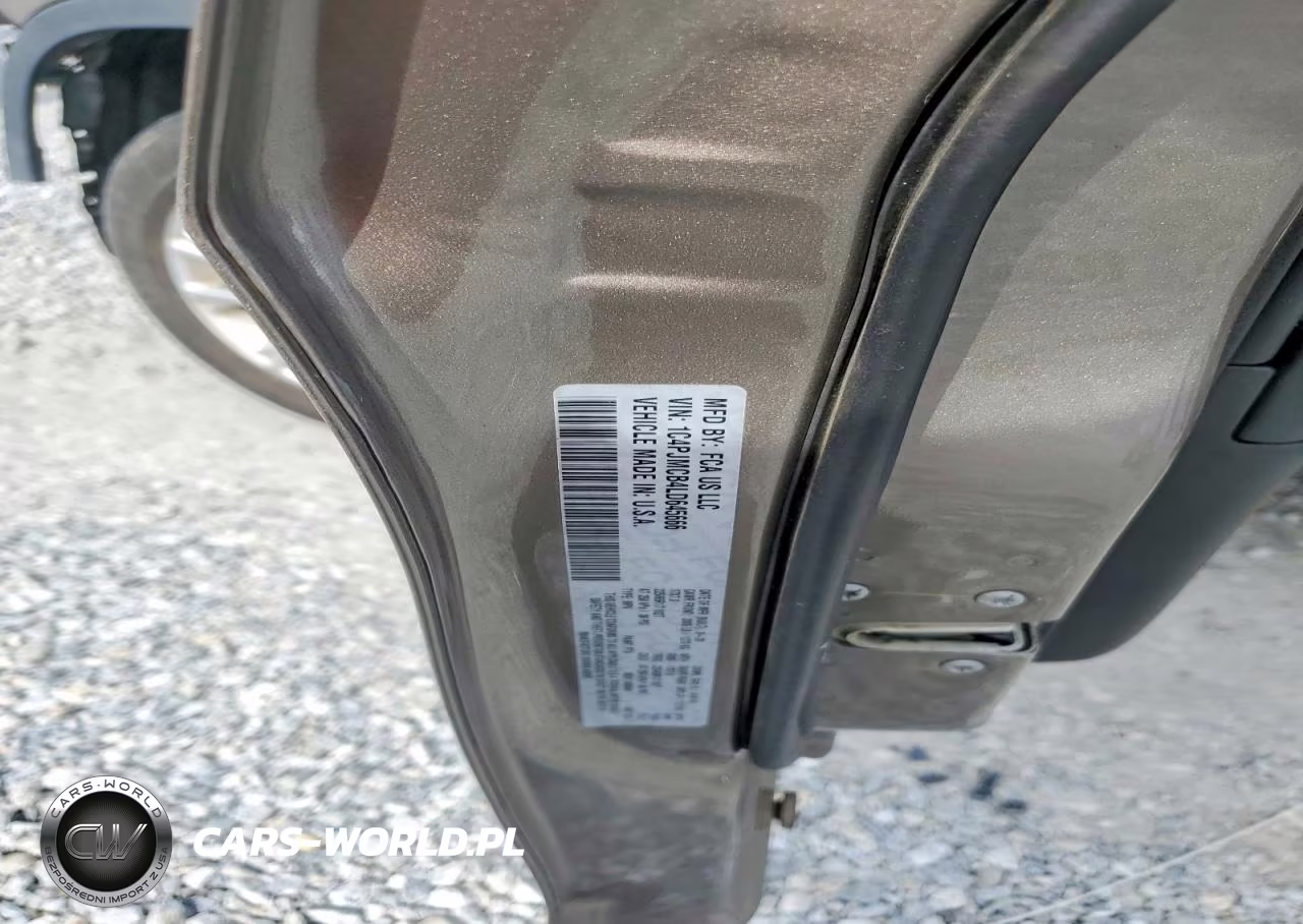 2020 Jeep Cherokee Latitude VIN:1C4PJMCB4LD645666 - 14