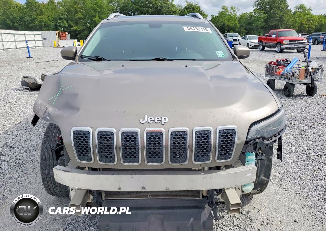2020 Jeep Cherokee Latitude VIN:1C4PJMCB4LD645666 - 5