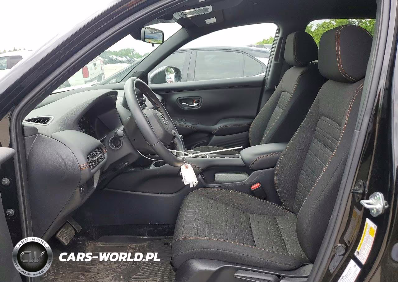 2025 Honda Hr-V Sport VIN:3CZRZ2H5XSM725527 - 7