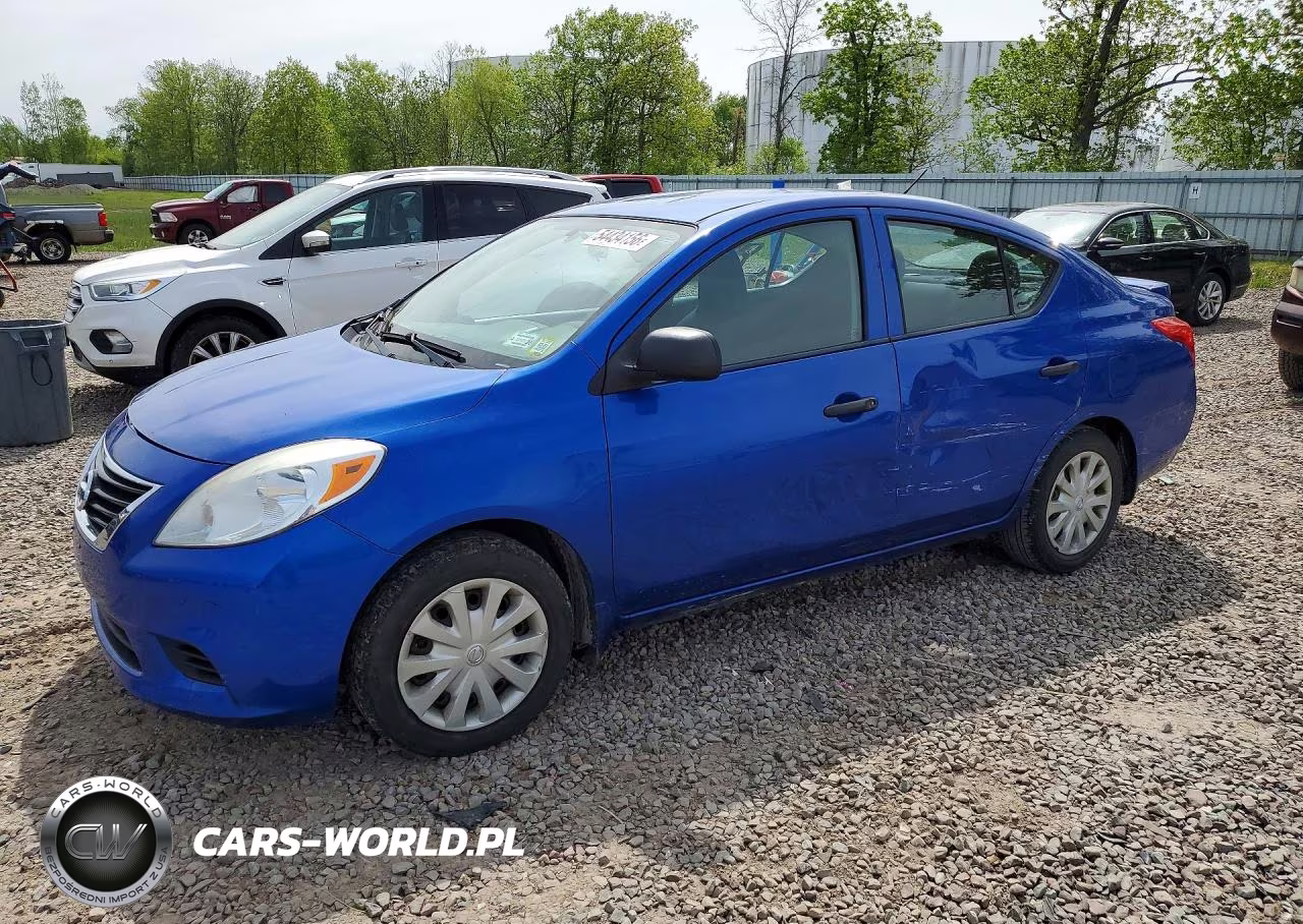 2014 Nissan Versa 1.6 S Plus