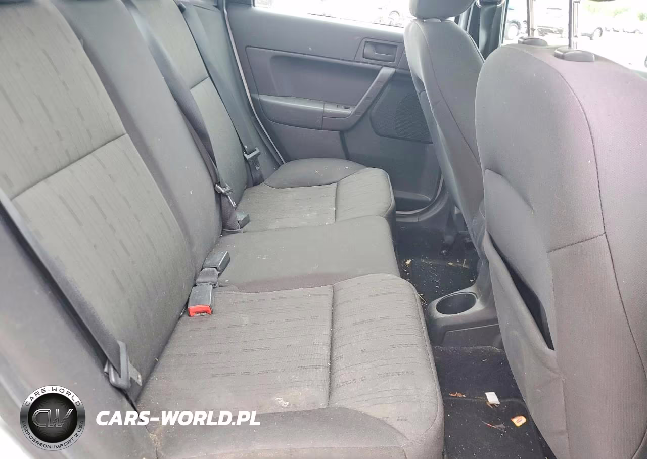 2011 Ford Focus Se VIN:1FAHP3FN1BW106286 - 10