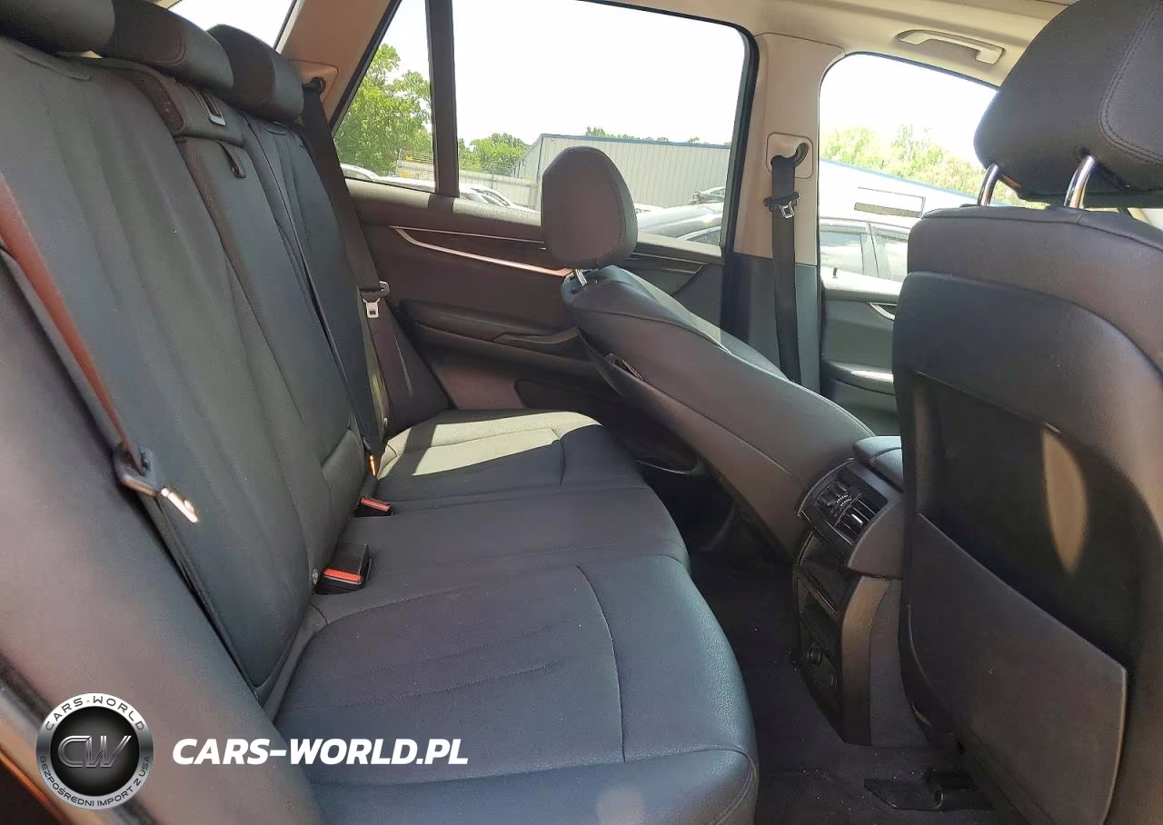2016 BMW X5 xDrive35I VIN:5UXKR0C58G0S92804 - 11