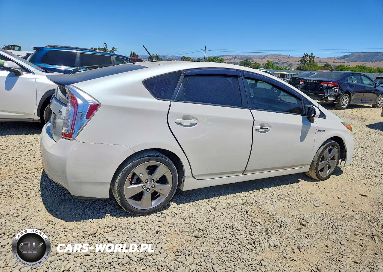 2013 Toyota Prius Persona Series Se VIN:JTDKN3DU6D1663842 - 3