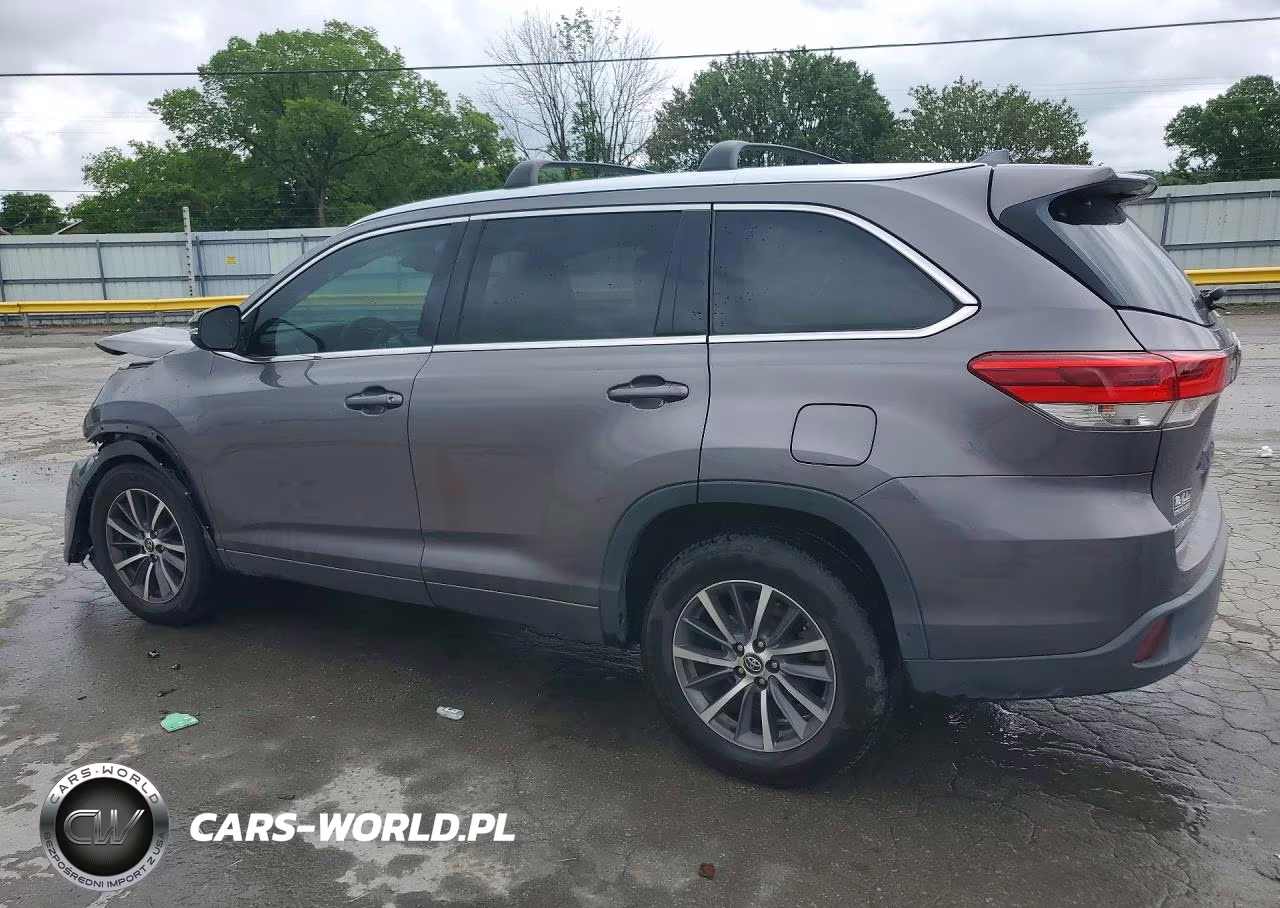 2018 Toyota Highlander Xle VIN:5TDKZRFH0JS532752 - 2