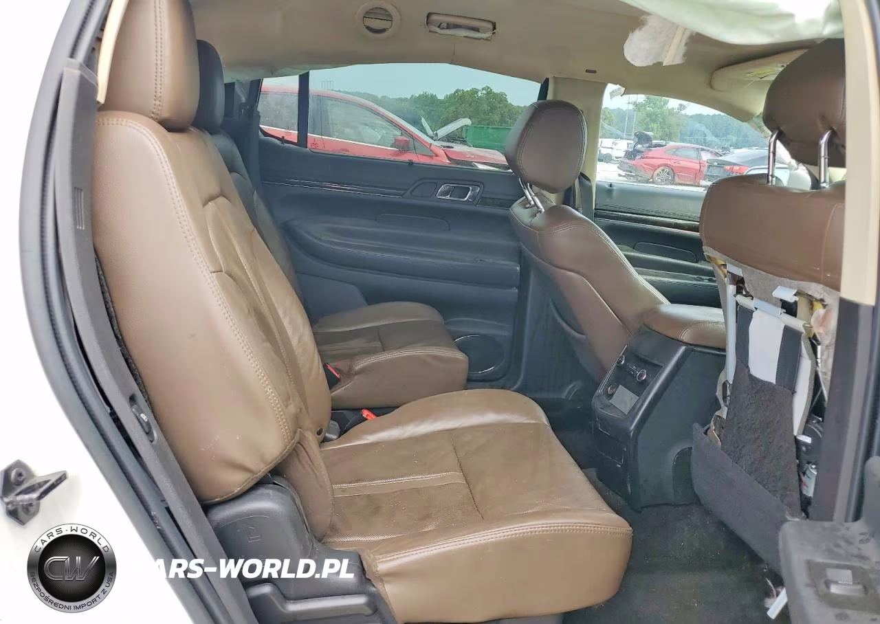 2017 Lincoln Mkt VIN:2LMHJ5AT0HBL00072 - 11
