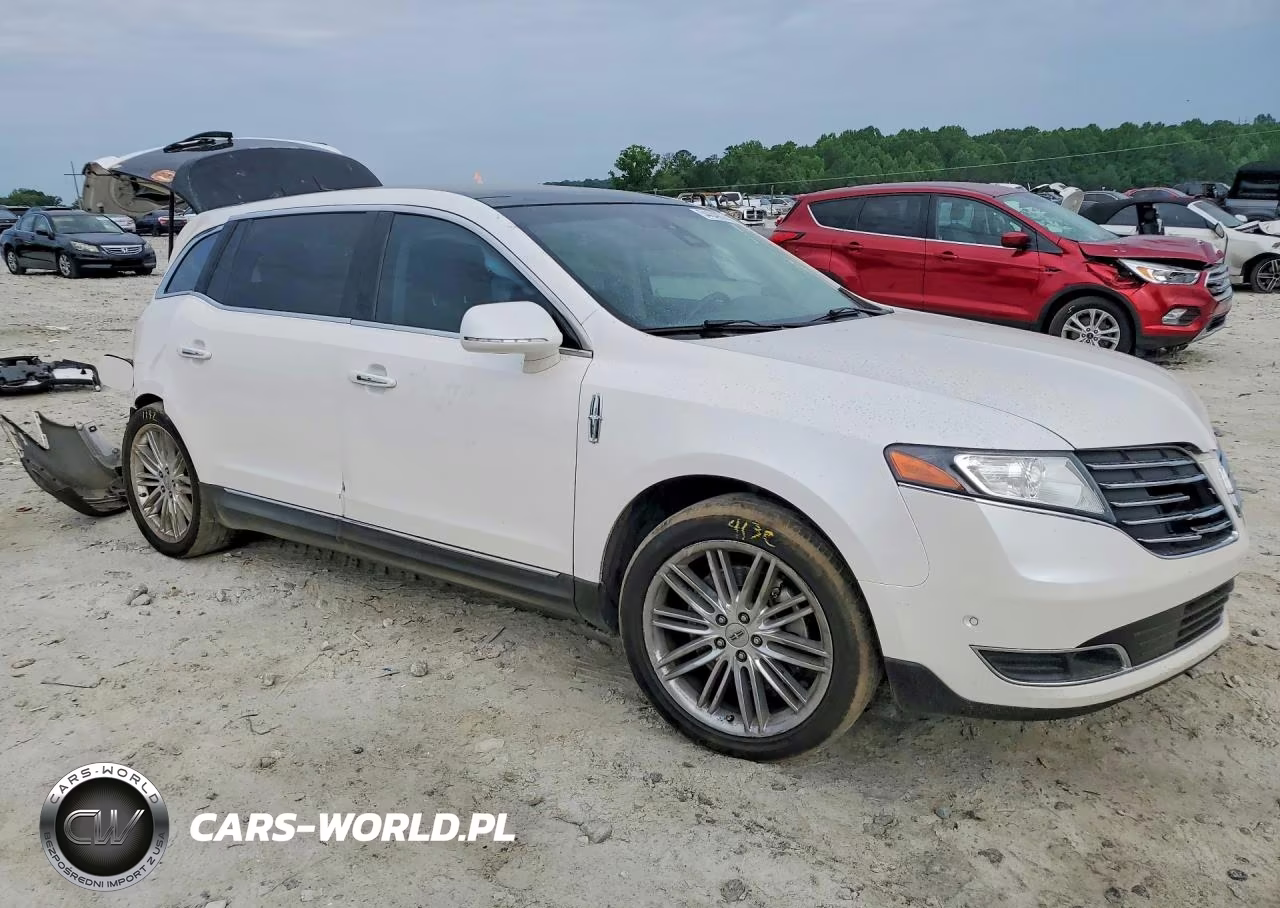 2017 Lincoln Mkt VIN:2LMHJ5AT0HBL00072 - 4