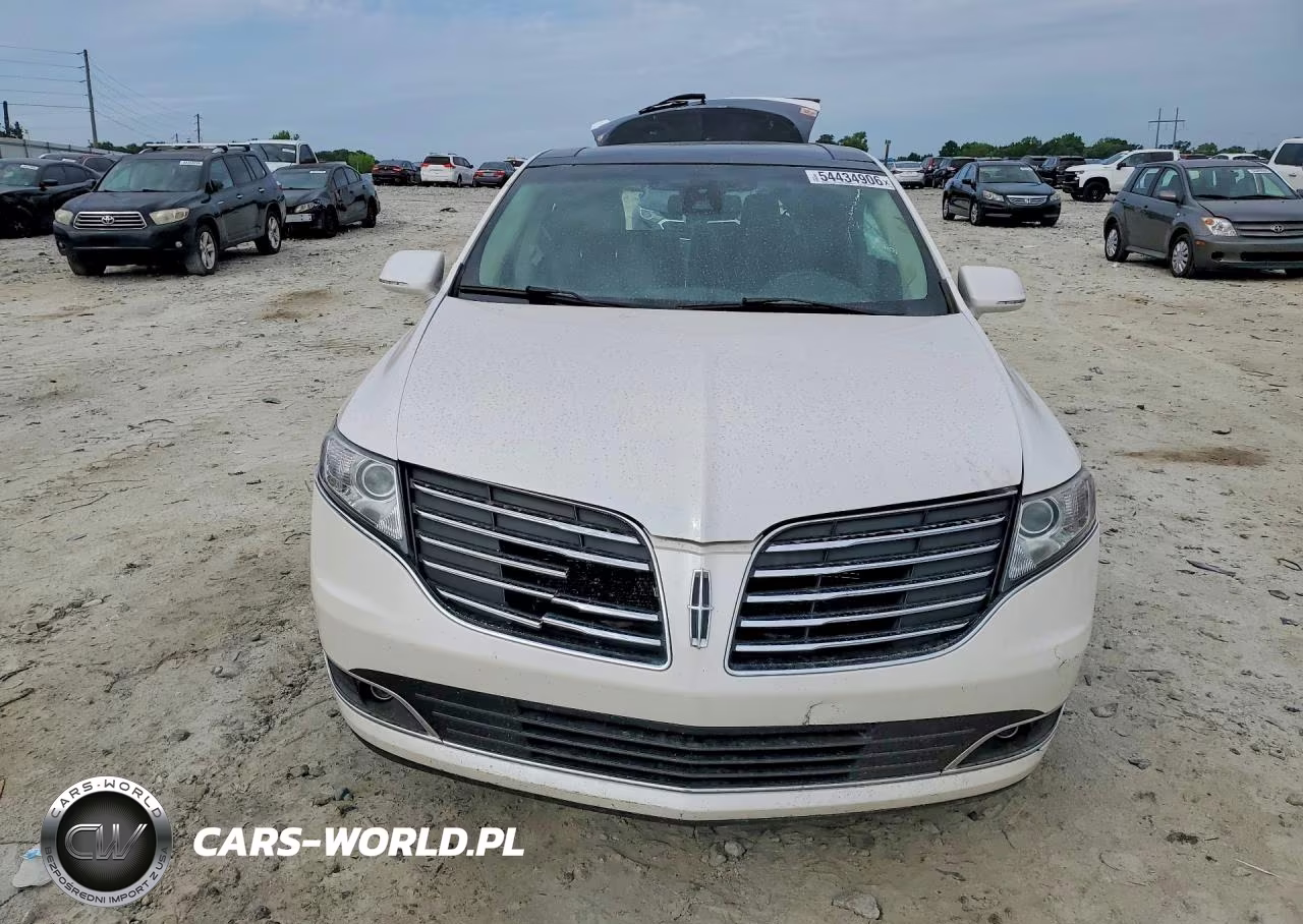 2017 Lincoln Mkt VIN:2LMHJ5AT0HBL00072 - 5