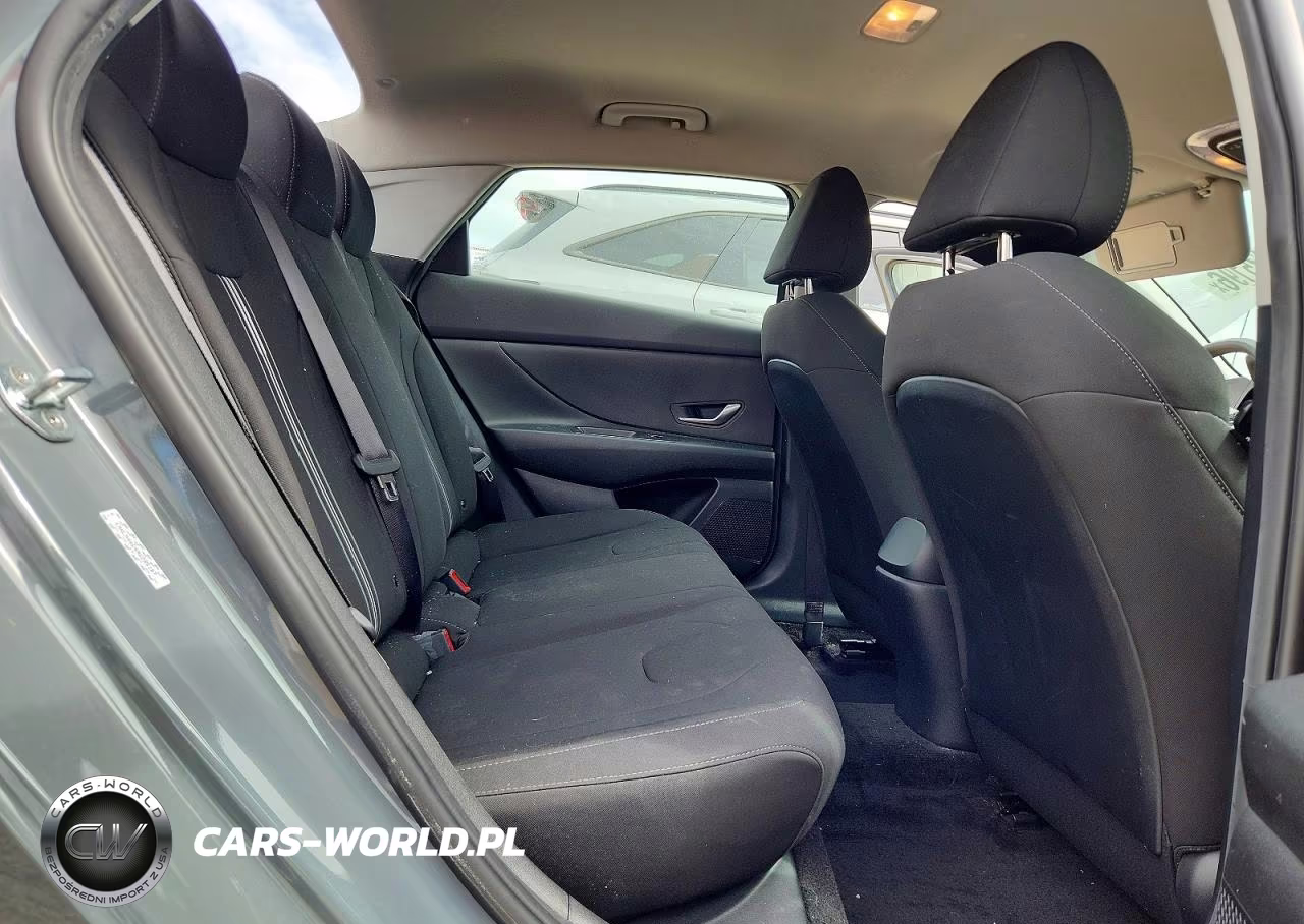 2022 Hyundai Elantra Sel VIN:KMHLM4AG4NU285107 - 10