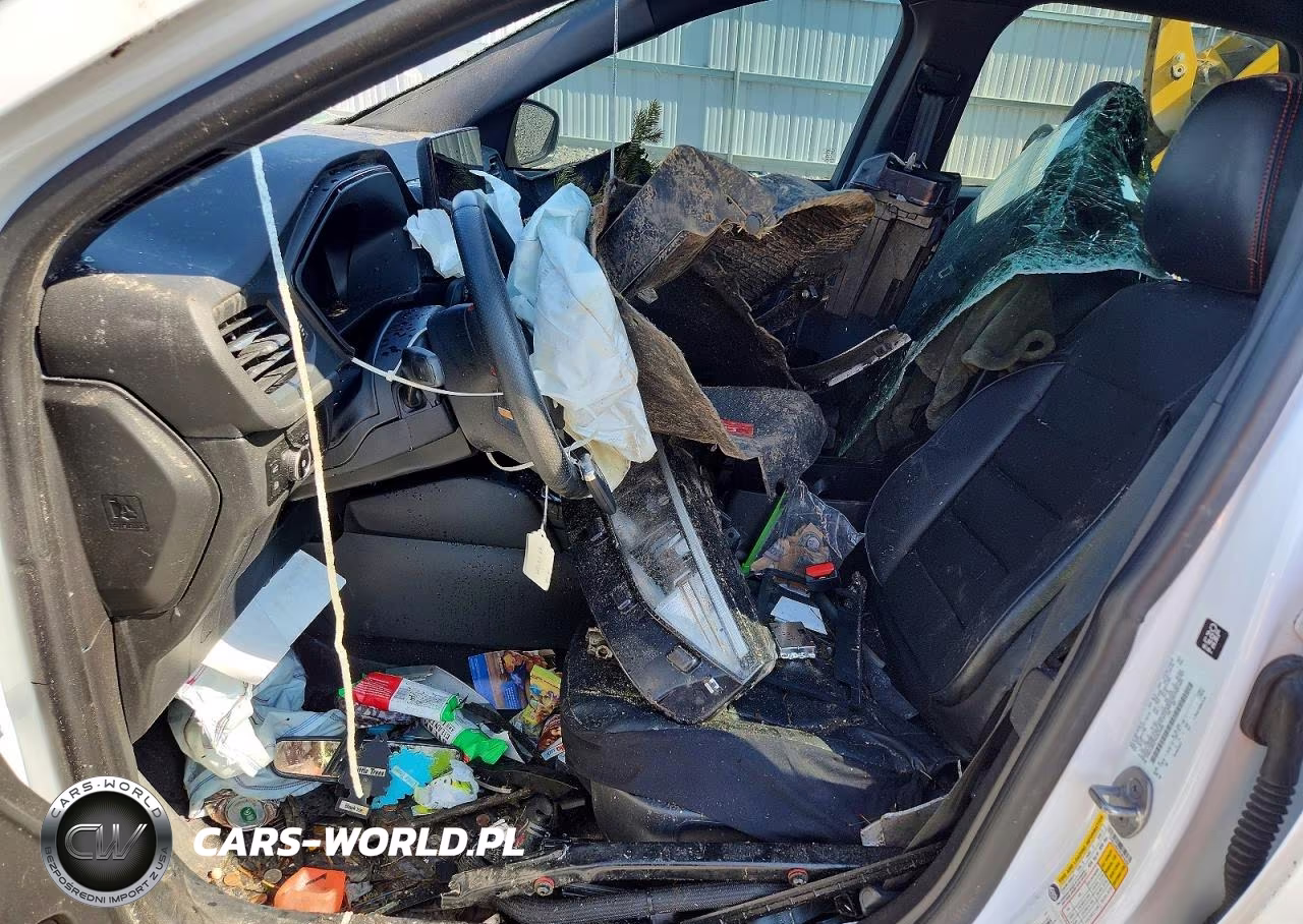 2023 Ford Escape St Line Select VIN:1FMCU9NZ7PUB16386 - 7