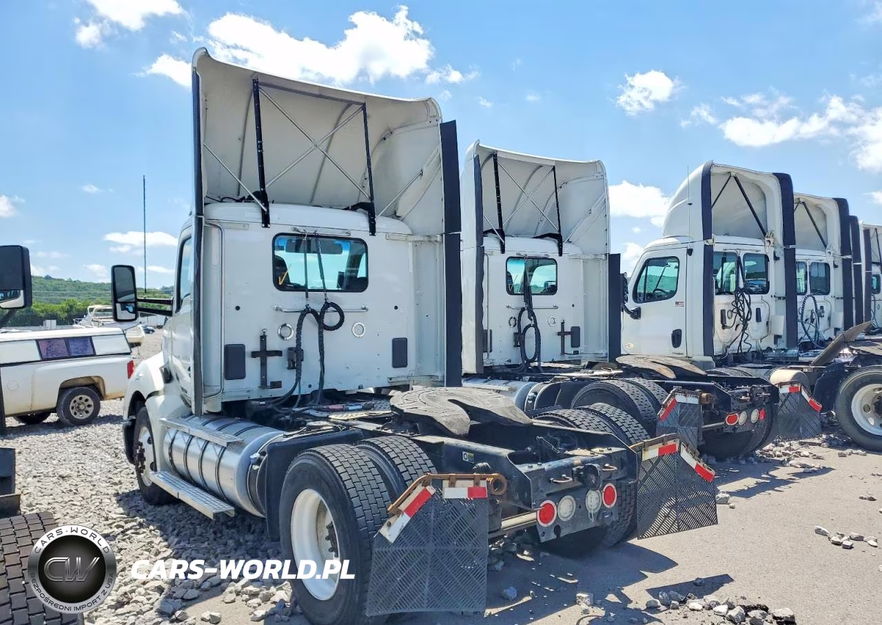 2017 Kenworth T680 Semi Truck VIN:1XKYAP8X9HJ171558 - 3