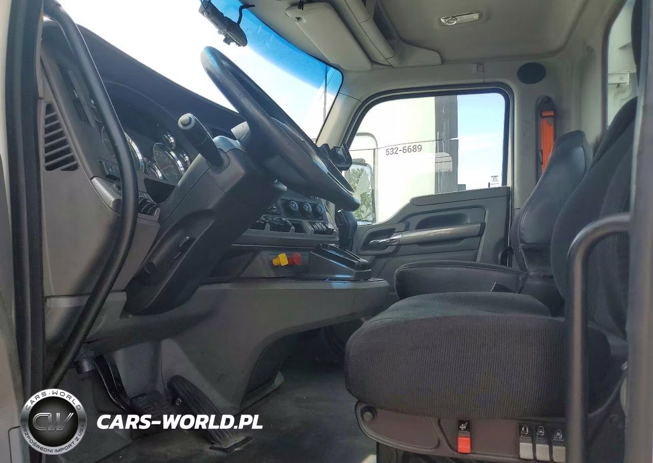 2017 Kenworth T680 Semi Truck VIN:1XKYAP8X9HJ171558 - 5