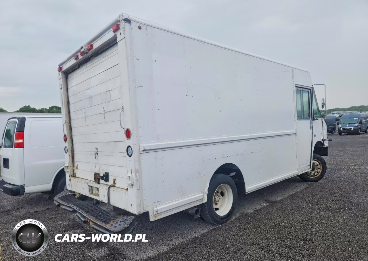 1998 Freightliner Mt45 Chassis Delivery Truck VIN:4UZA4FFD0WC912247 - 3