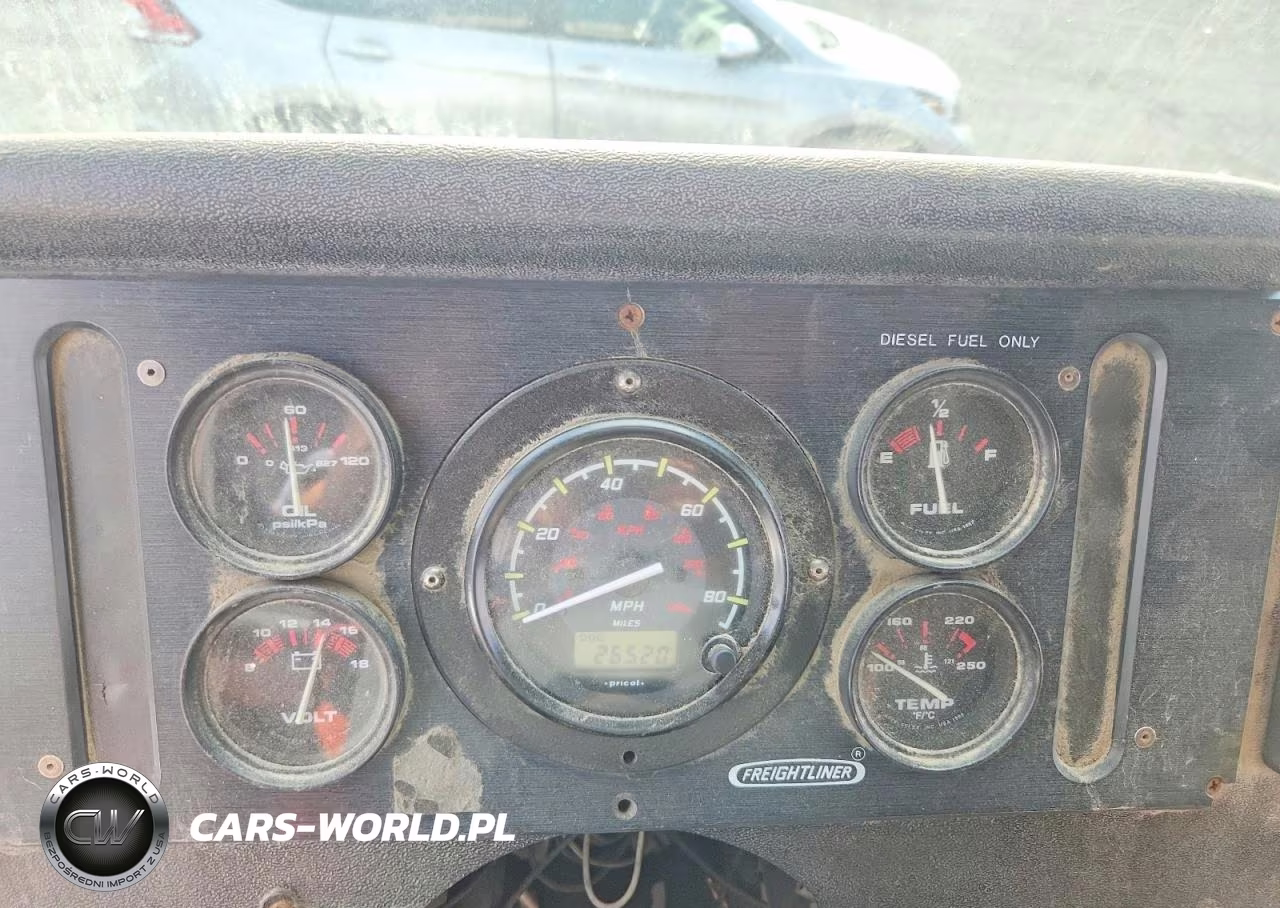1998 Freightliner Mt45 Chassis Delivery Truck VIN:4UZA4FFD0WC912247 - 9