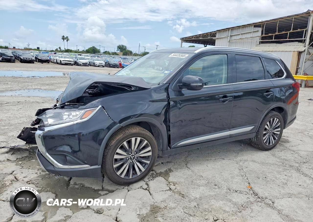 2020 Mitsubishi Outlander Se – zdjęcie 1 z 12