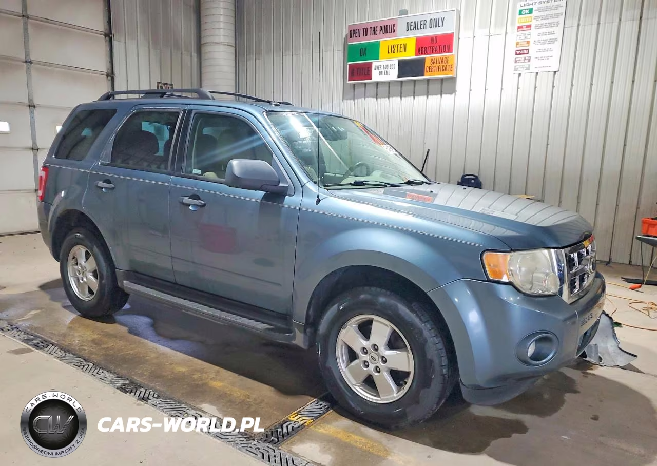 2010 Ford Escape Xlt VIN:1FMCU0D74AKA94006 - 4