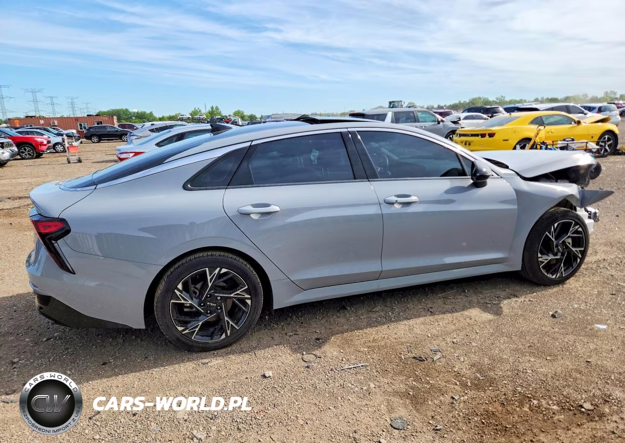 2025 Kia K5 Gt Line VIN:KNAG64J76S5318952 - 3