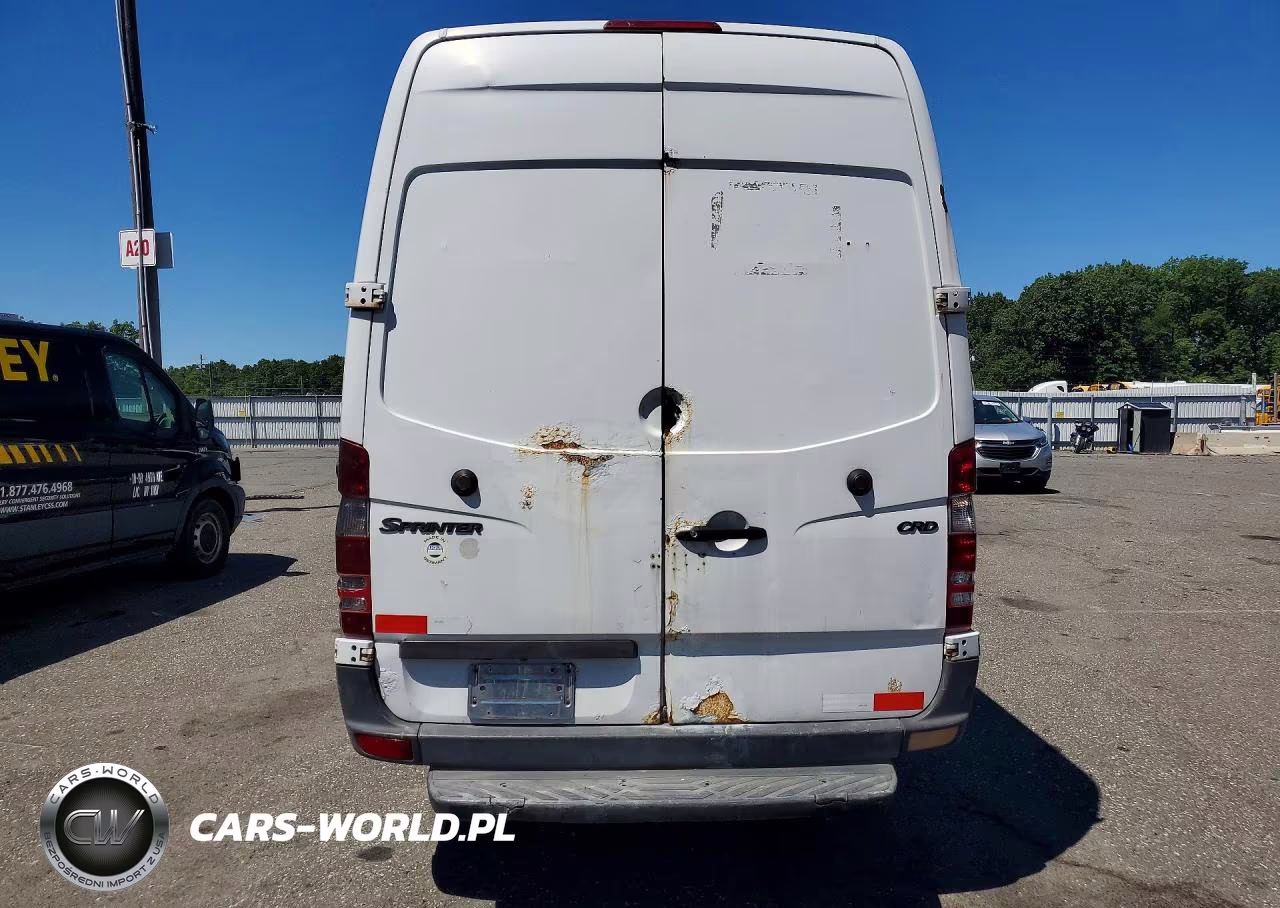 2007 Freightliner Sprinter 2500 Delivery Van VIN:WDYPE845X75165740 - 6