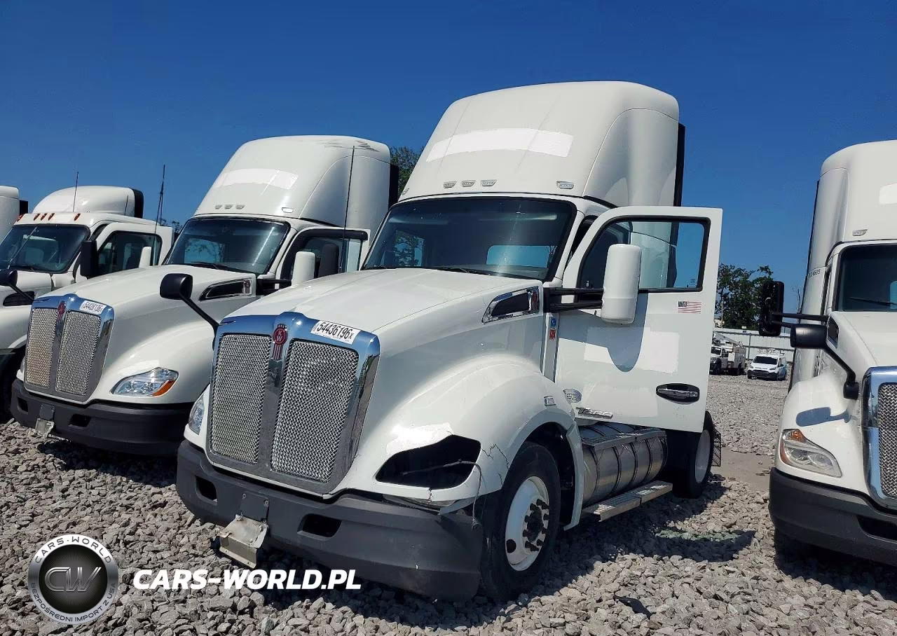 2017 Kenworth Constructi - Semi Truck VIN:1XKYAP8X4HJ171659 - 2