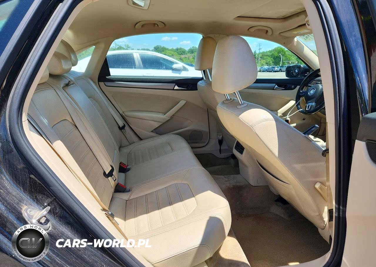 2015 Volkswagen Passat Se VIN:1VWBT7A3XFC052158 - 10