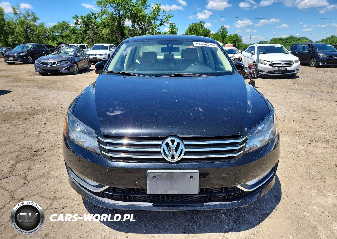 2015 Volkswagen Passat Se VIN:1VWBT7A3XFC052158 - 5