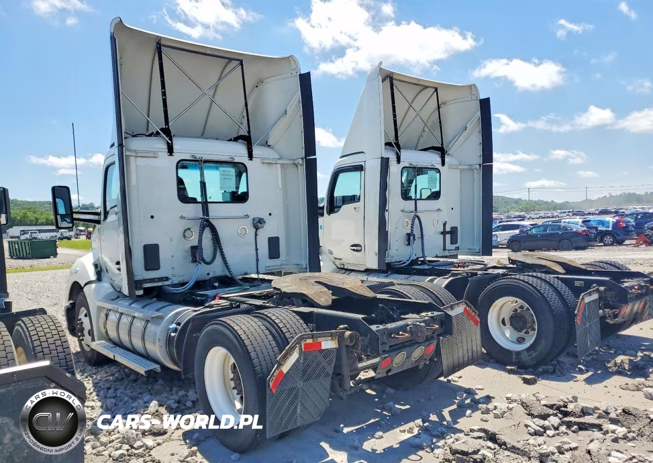 2017 Kenworth T680 Semi Truck VIN:1XKYAP8X5HJ171668 - 3
