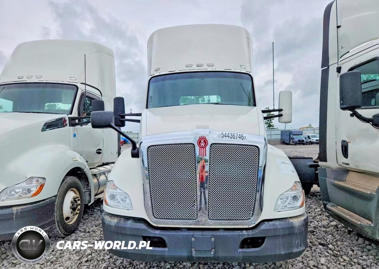 2017 Kenworth T680 Semi Truck VIN:1XKYAP8X5HJ171668 - 9