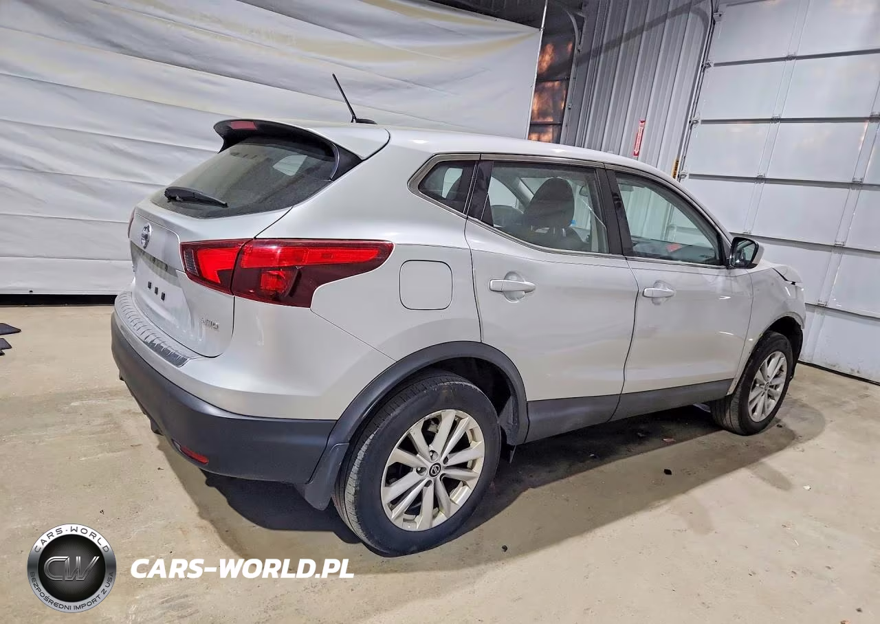 2019 Nissan Rogue Sport S VIN:JN1BJ1CR3KW340235 - 3