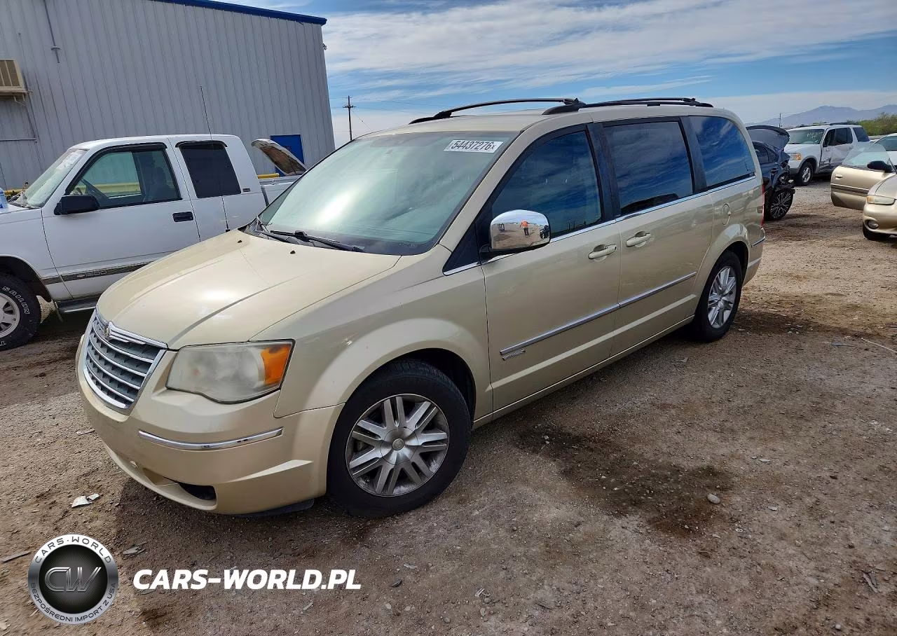 2010 Chrysler Town & Country Touring – zdjęcie 1 z 12