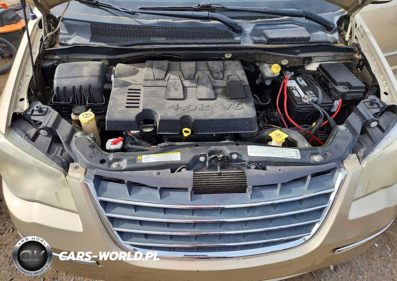 2010 Chrysler Town & Country Touring VIN:2A4RR5DX0AR290906 - 11