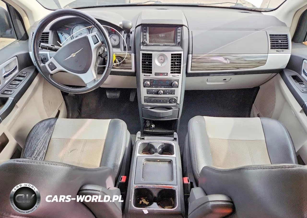 2010 Chrysler Town & Country Touring VIN:2A4RR5DX0AR290906 - 8