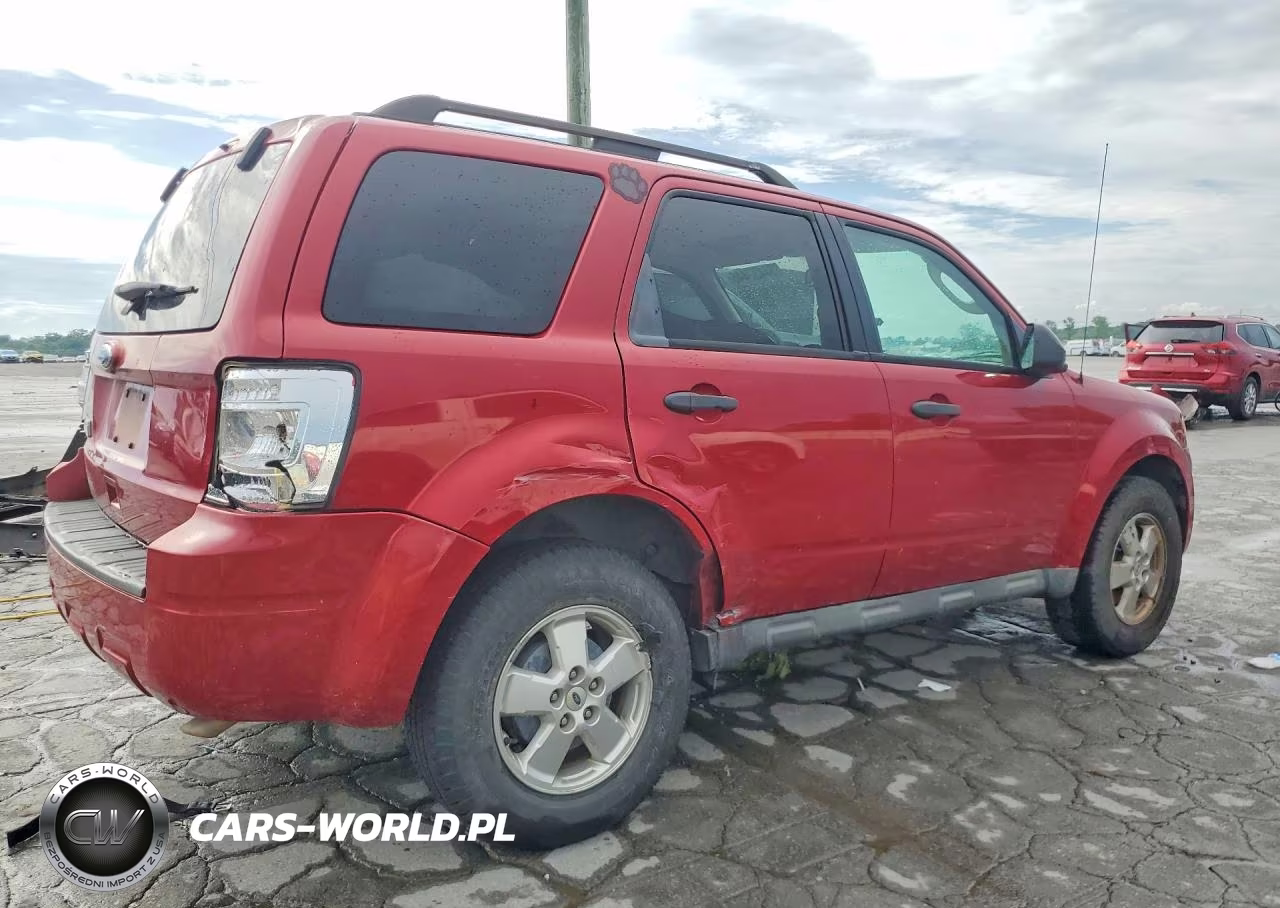 2010 Ford Escape Xlt VIN:1FMCU0D72AKD34170 - 3