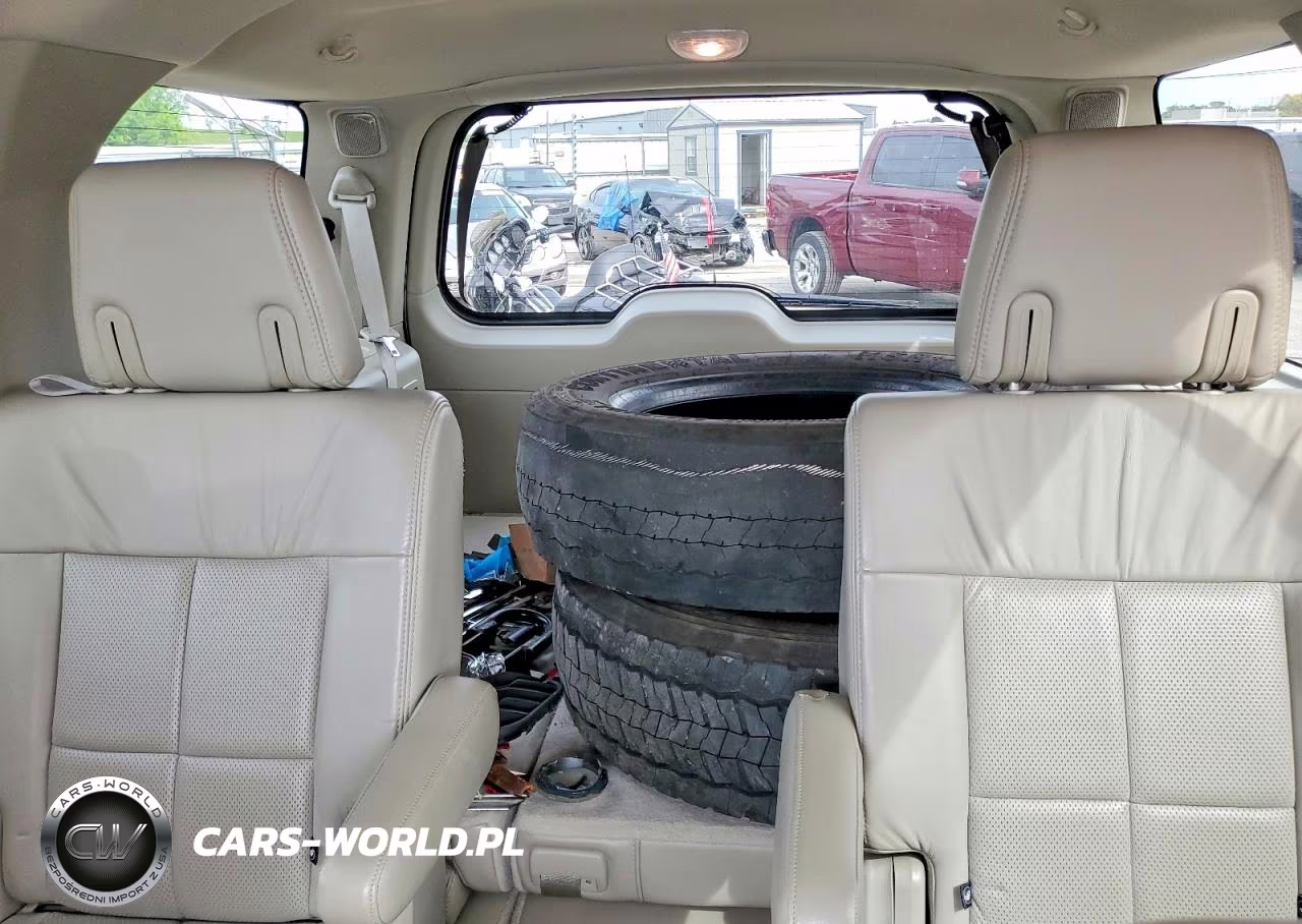 2011 Lincoln Navigator VIN:5LMJJ2J58BEJ01440 - 10