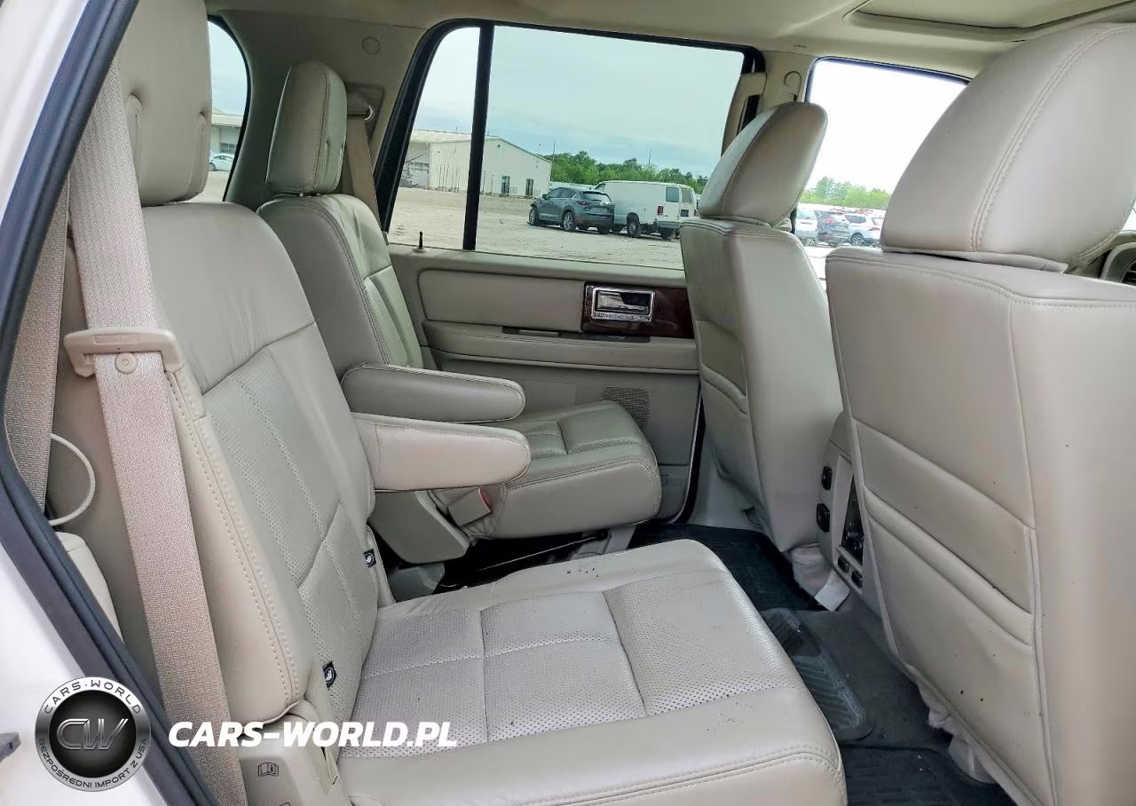 2011 Lincoln Navigator VIN:5LMJJ2J58BEJ01440 - 11