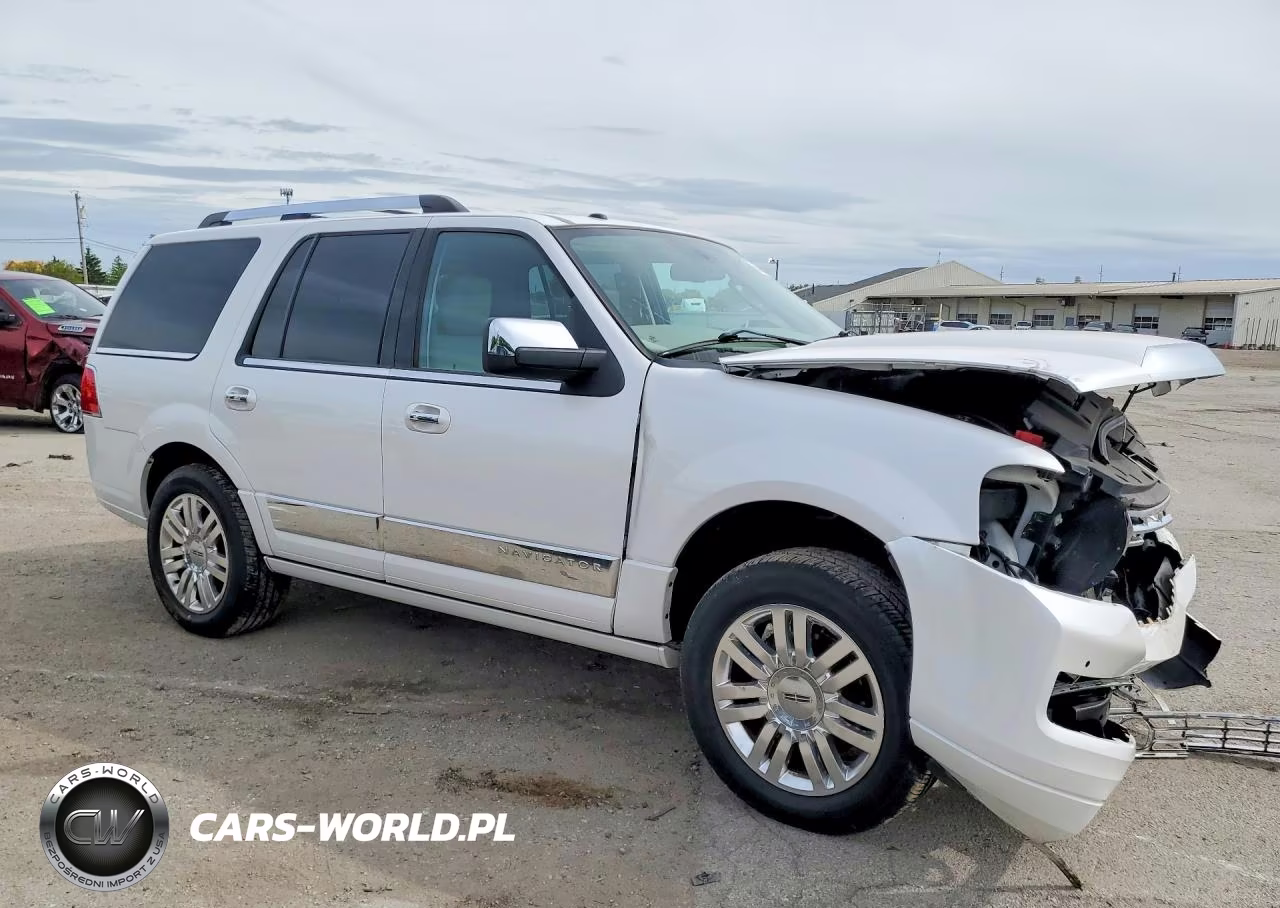 2011 Lincoln Navigator VIN:5LMJJ2J58BEJ01440 - 4