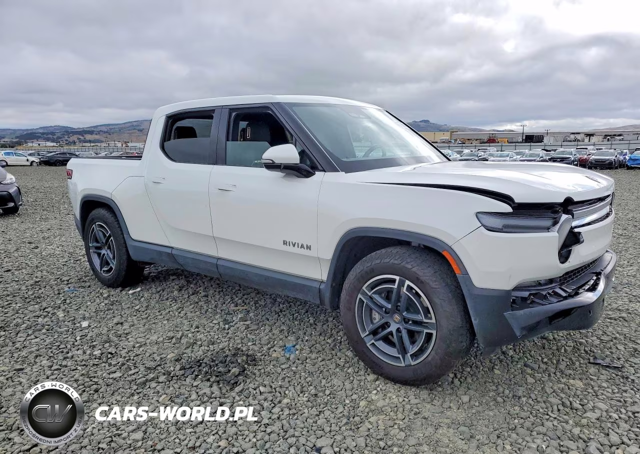 2025 Rivian R1T Adventure VIN:7FCTGBAA5SN035063 - 4