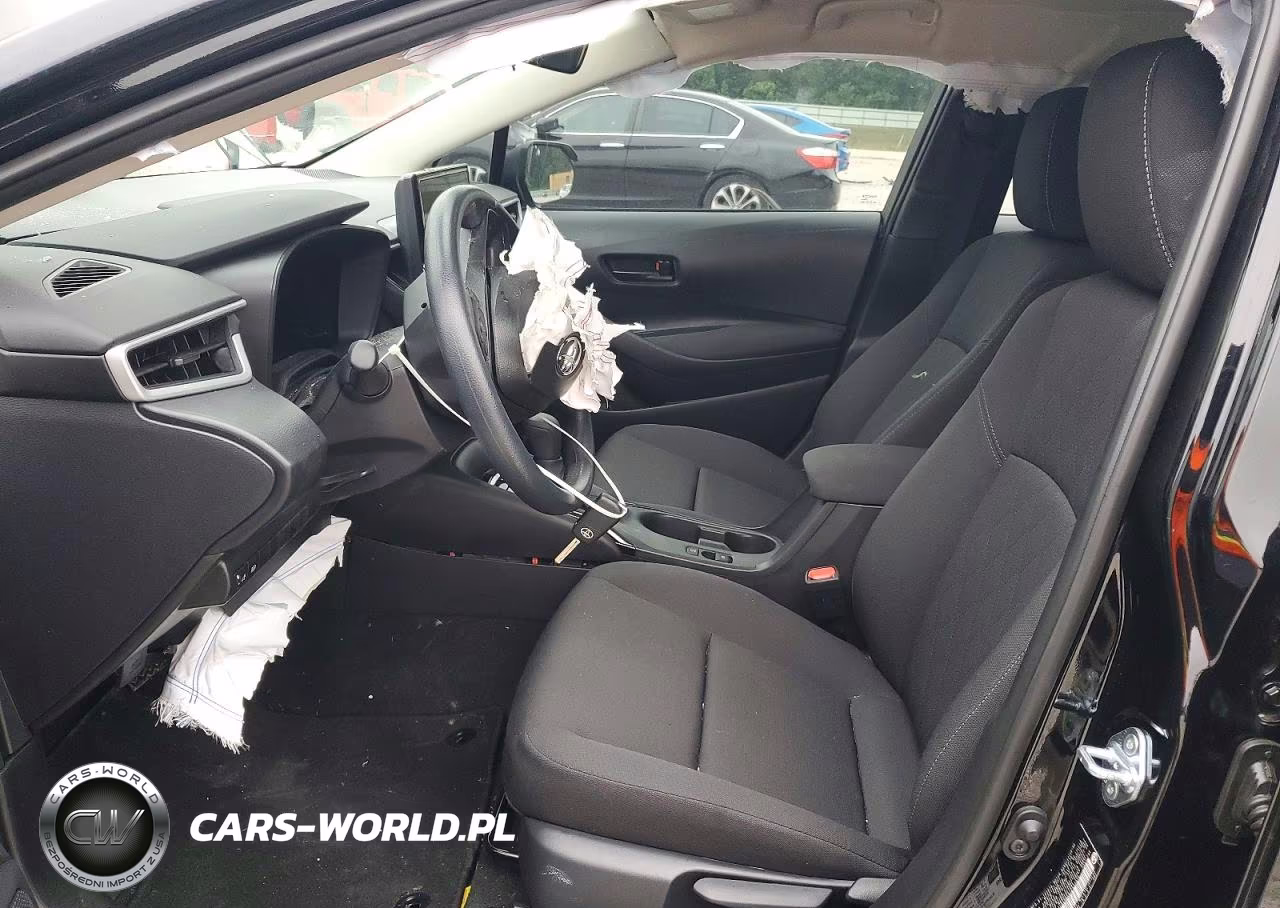 2026 Toyota Corolla Le VIN:5YFB4MDE6TP423914 - 7
