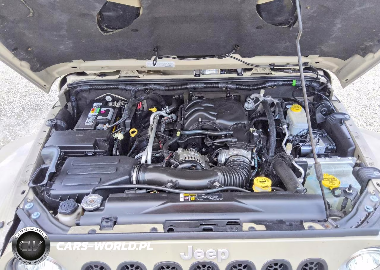 2017 Jeep Wrangler Unlimited Sahara VIN:1C4BJWEG3HL685846 - 12