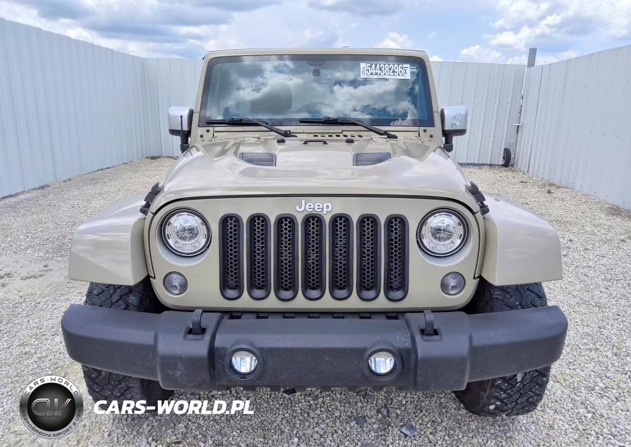 2017 Jeep Wrangler Unlimited Sahara VIN:1C4BJWEG3HL685846 - 5