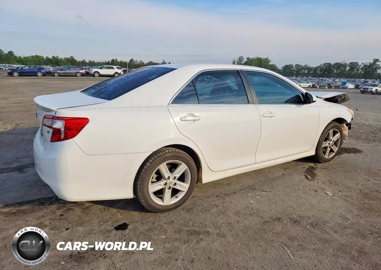 2014 Toyota Camry Se VIN:4T1BF1FK8EU325920 - 3
