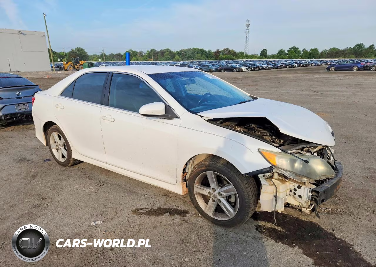 2014 Toyota Camry Se VIN:4T1BF1FK8EU325920 - 4