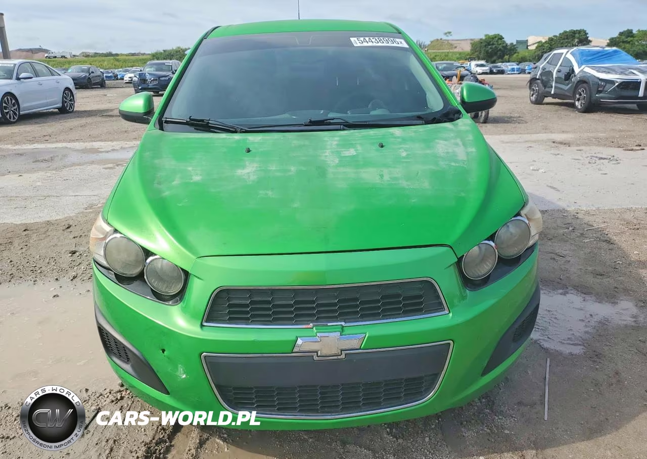 2015 Chevrolet Sonic Lt VIN:1G1JC5SH5F4119653 - 5