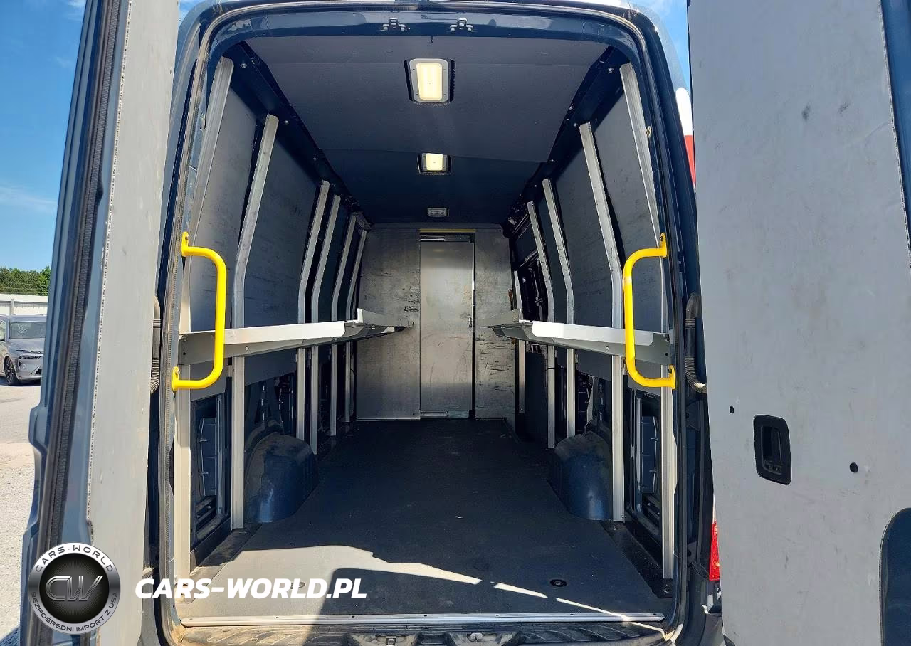 2019 Mercedes-Benz Sprinter 2500 VIN:WD4PF1CD6KP145691 - 10