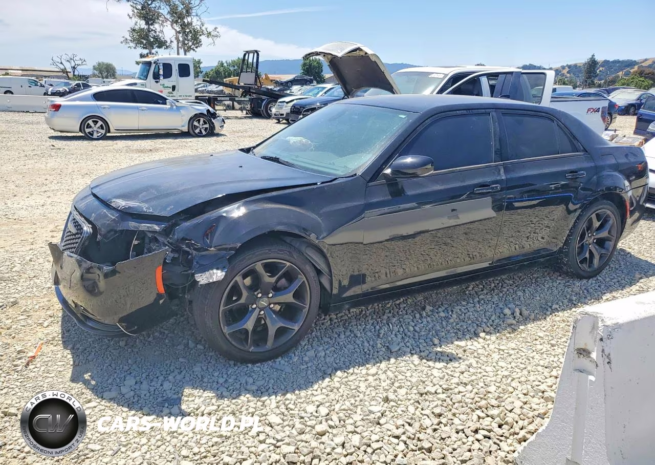2021 Chrysler 300 S VIN:2C3CCABG9MH520210 - 1
