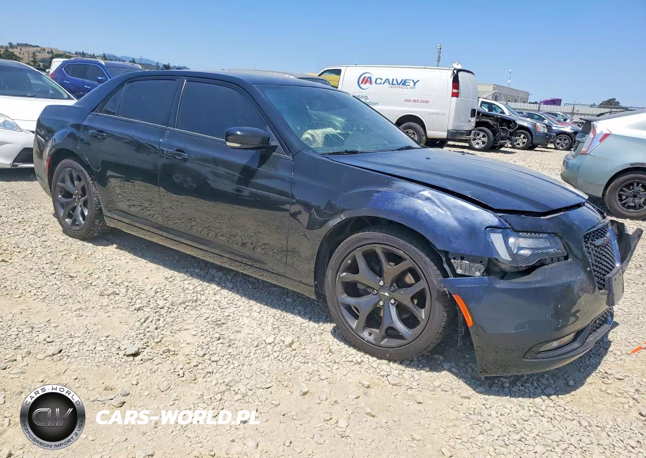 2021 Chrysler 300 S VIN:2C3CCABG9MH520210 - 4