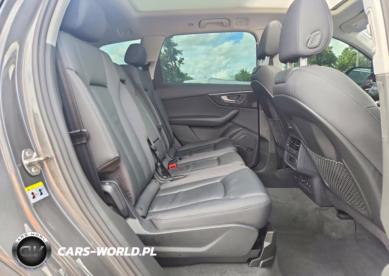 2020 Audi Q7 Premium Plus VIN:WA1LXAF74LD007494 - 11